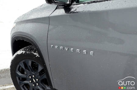 Chevrolet Traverse RS 2020, côté